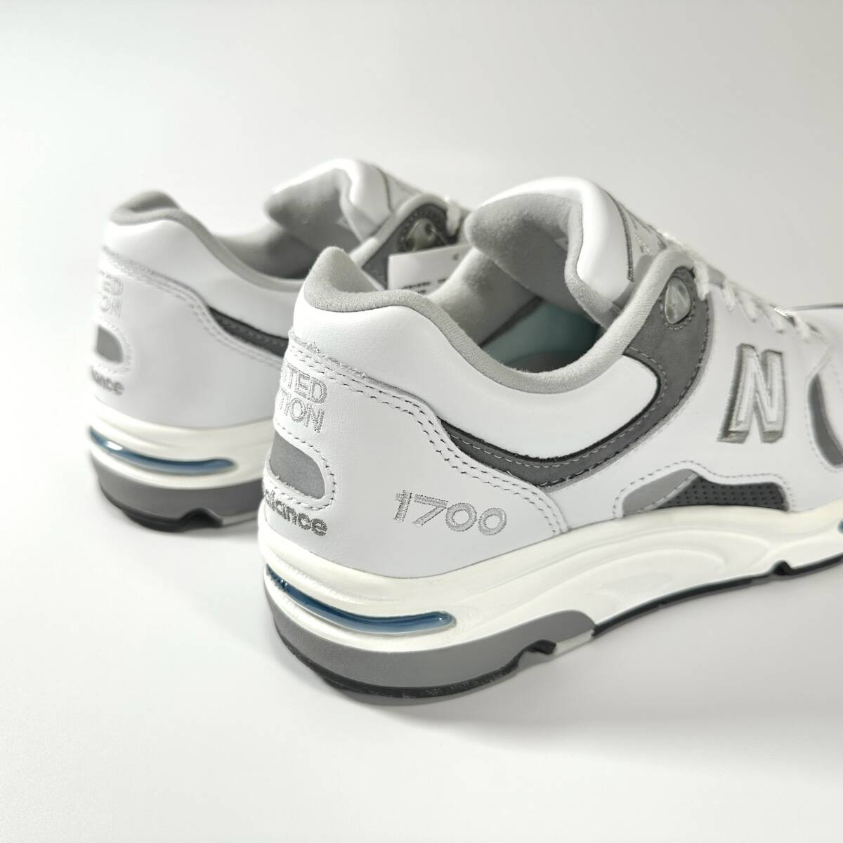 直営店限定 国内正規品 NEW BALANCE CM1700LN ホワイト×グレー US10.5 28.5cm オールレザー 新品 M1700 天然皮革 本革 NB 白 スニーカー_画像4