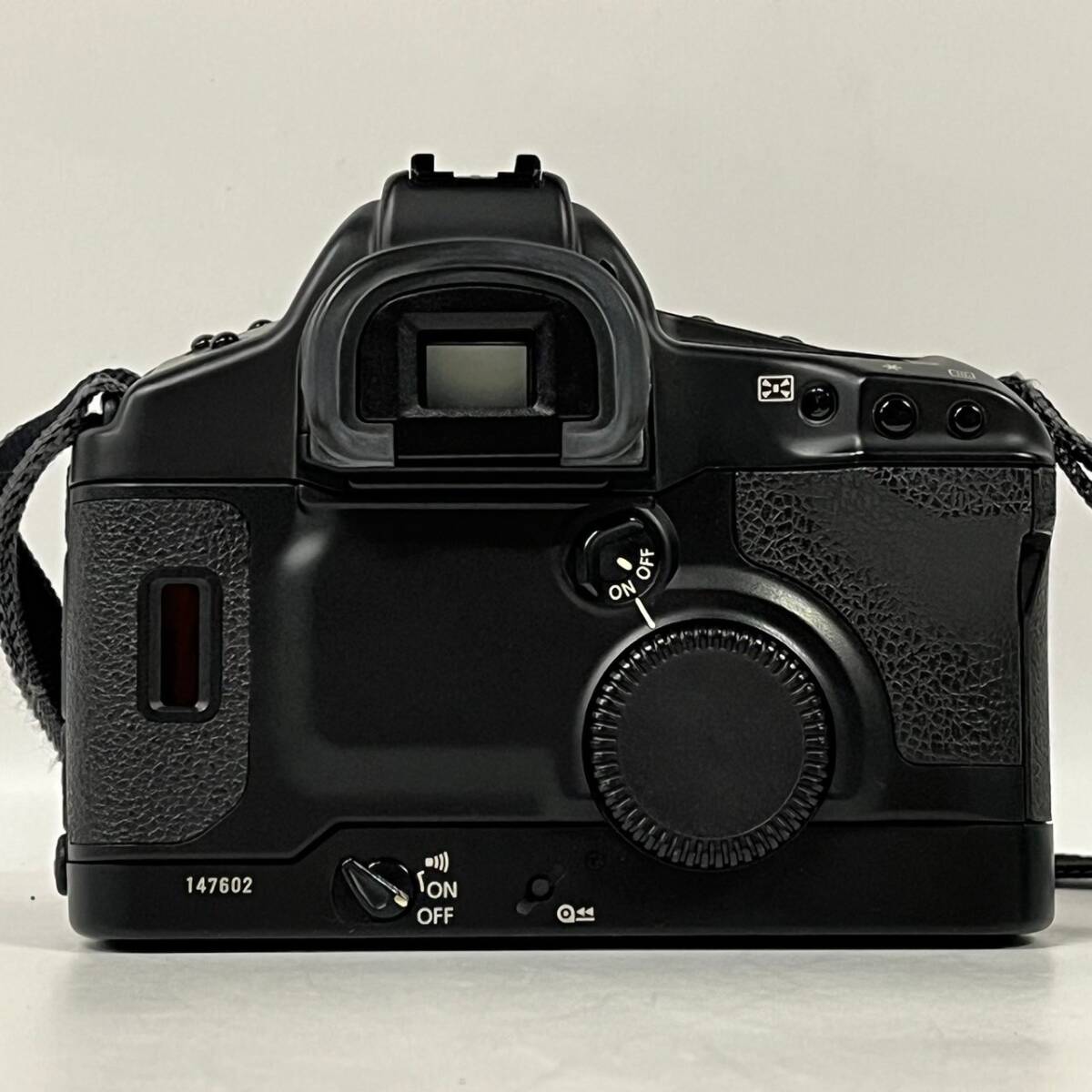 1円~【動作未確認】キャノン Canon EOS-1V ZOOM LENS EF 28-200mm 1:3.5-5.6 USM 75-300mm 1:4-5.6 Ⅱ フィルムカメラ レンズ G131971_画像5