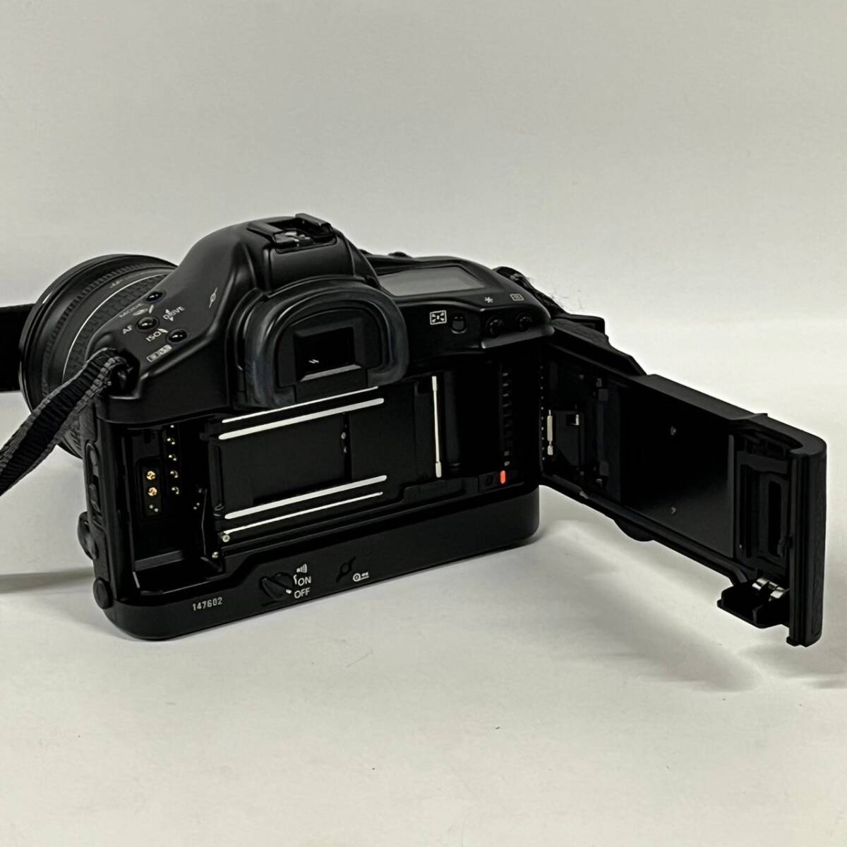 1円~【動作未確認】キャノン Canon EOS-1V ZOOM LENS EF 28-200mm 1:3.5-5.6 USM 75-300mm 1:4-5.6 Ⅱ フィルムカメラ レンズ G131971_画像6