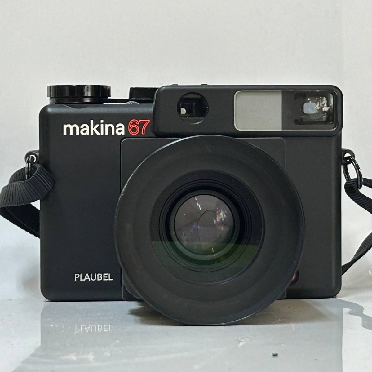 ★ 1円〜【動作未確認】PLAUBEL プラウベル makina 67 フィルム一眼レフカメラ 中判レンジファインダーカメラ 1:2.8/80 YK _画像2