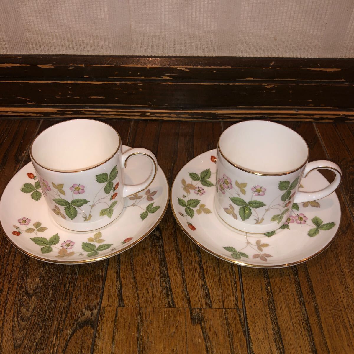 WEDGWOOD ウェッジウッド カップ &ソーサー ワイルドストロベリー ペア 美品 ウエッジウッド 食器 コーヒー 紅茶 tn3030_画像1