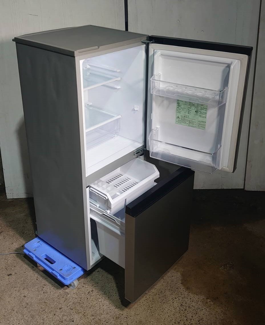 【大阪/岸和田発 格安自社便】AQUA 2ドア冷凍冷蔵庫 AQR-J13K（S） 126L 耐熱トップテーブル 大容量フリーザー 低温フリーケース_画像5