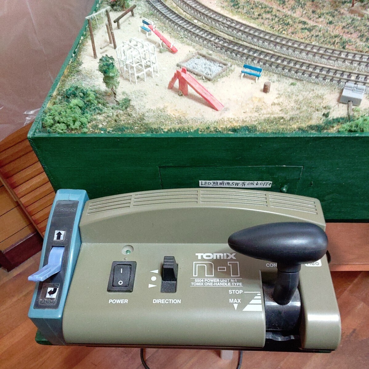 [引き取り限定]自作ジオラマ鉄道模型昭和の街並みNゲージSL付き動作確認済み92x 62.5x 30_画像10