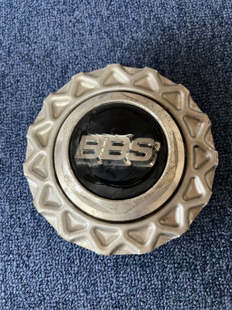 C42-13★BBS ネジ式 アルミホイールセンターキャップ09.24.038 09.24.152 09.24.036 中古1枚のみ！直径約150㎜_画像1