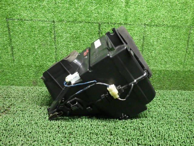 ジムニー ABA-JB23W エアコンクーリングユニット 個人宅発送不可 95400-81820 [ZNo:05005832]_画像1