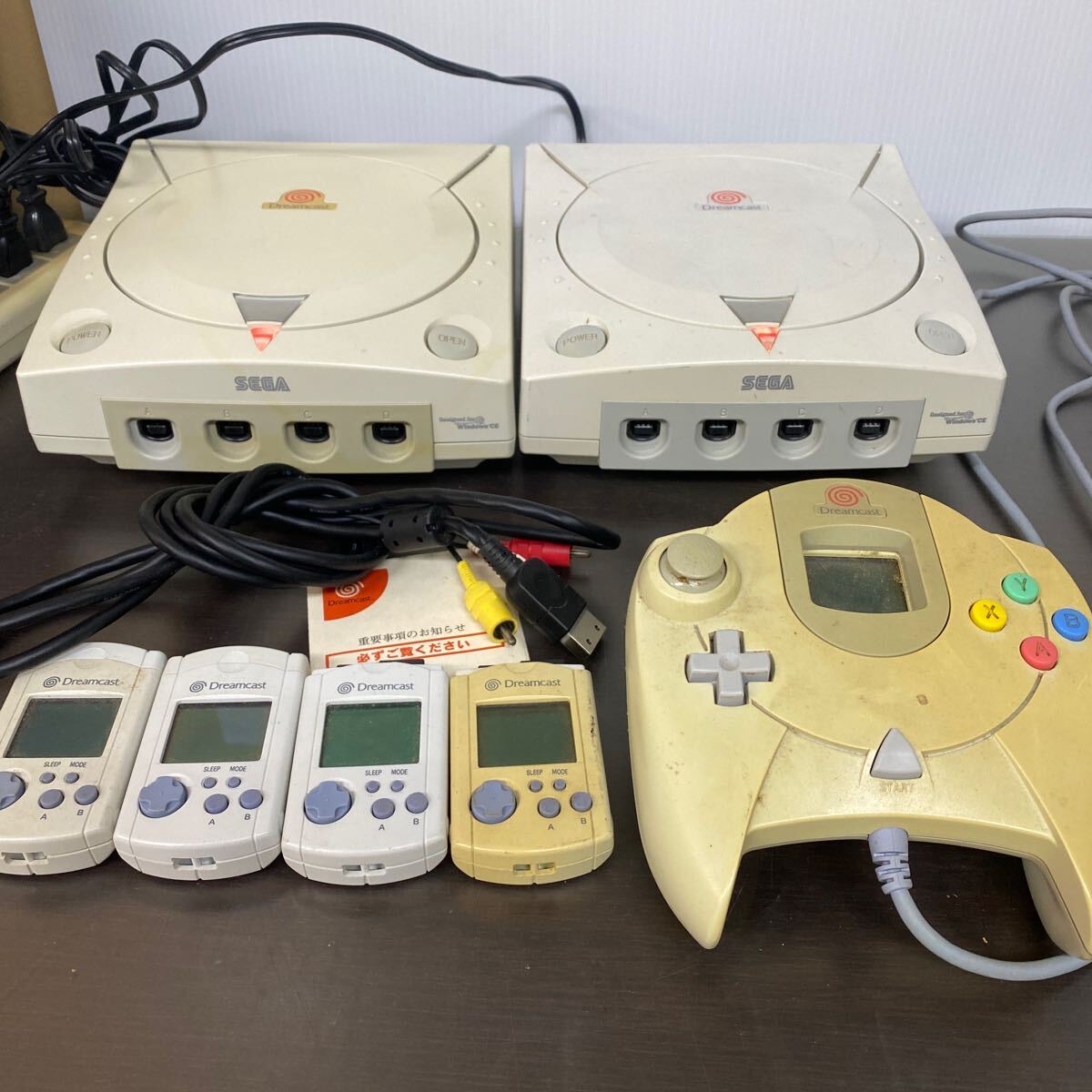 Dreamcast ドリームキャスト コントローラー 付属 本体 ビジュアルメモリDC 動作未確認ジャンク品 HKT-3000 マイク レトロゲーム機_画像1