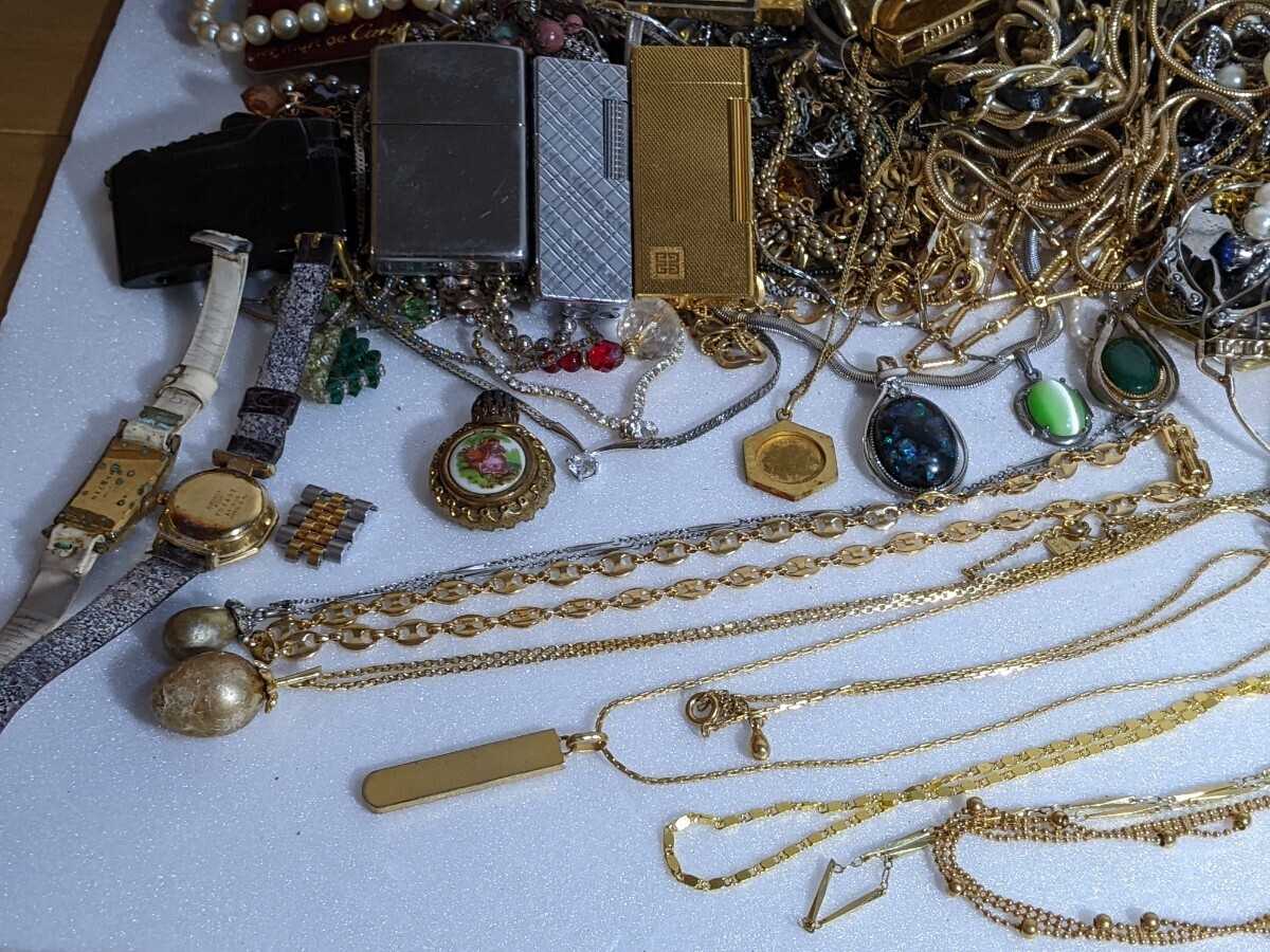  necklace brooch ring earrings pearl tiepin bracele earrings accessory imite-shon... set sale 9.8 kilo 