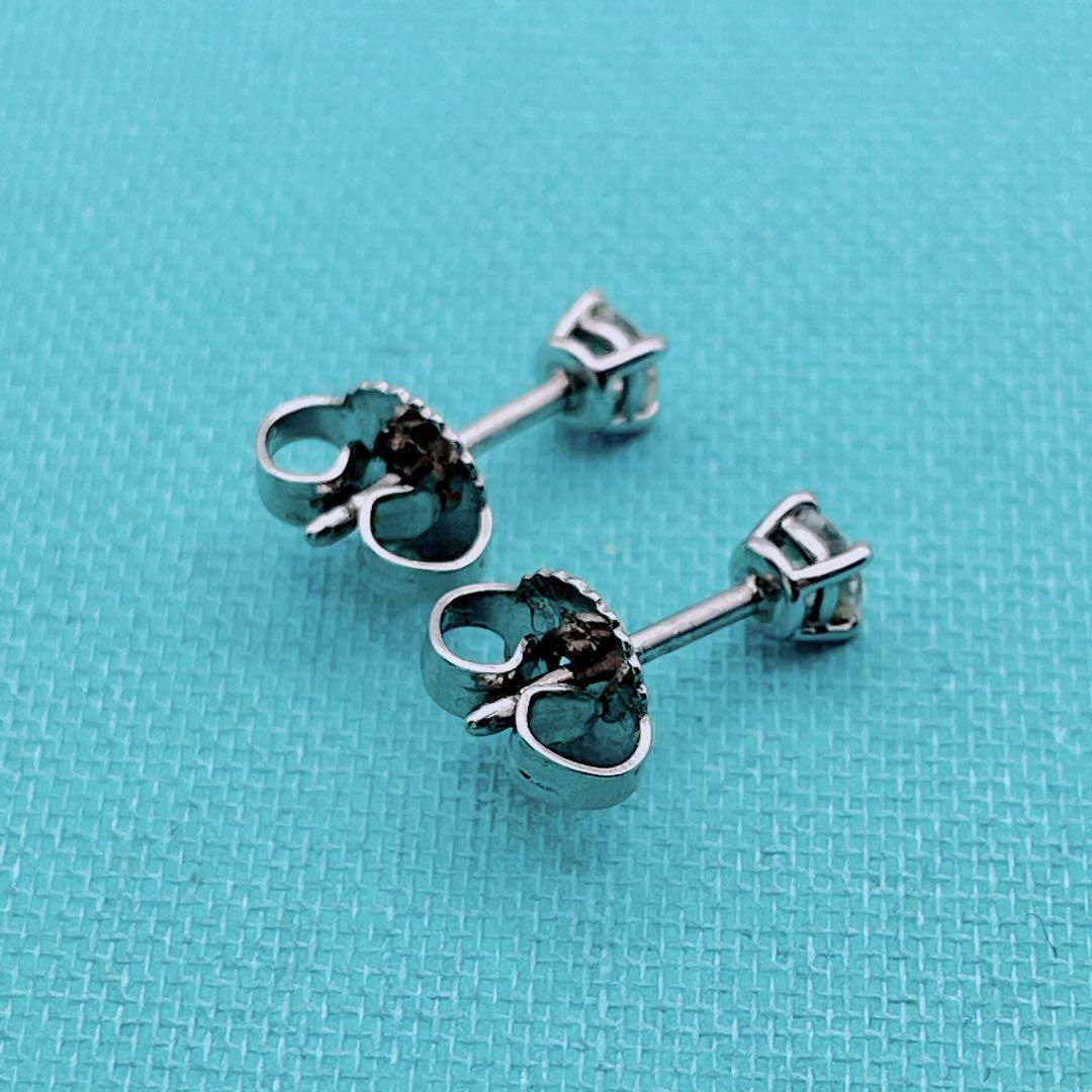 【極美品】Tiffany & Co. ピアス　ソリティア　ダイヤ　pt950_画像7