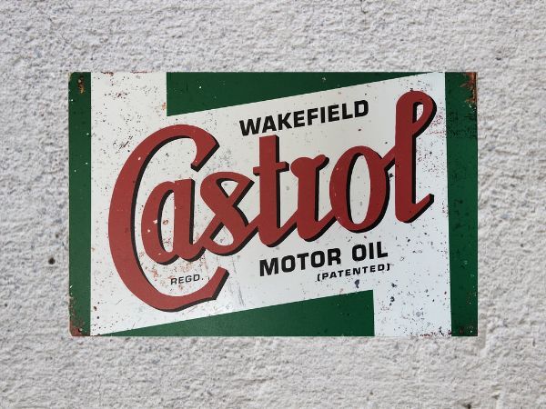 ブリキ看板 Castrol 94 メタルプレート インテリア ガレージ アメリカン雑貨 レトロ風 ビンテージ風 おしゃれ 新品