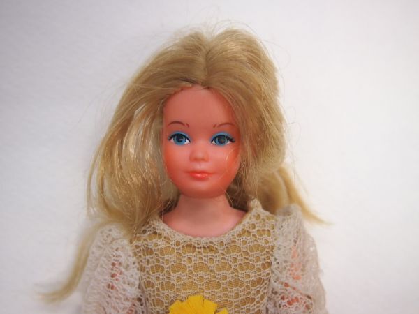 ⑫ ビンテージ スキッパー 衣装つき MATTEL社 SKIPPER マテル 着せ替え人形 バービー Barbie 当時物 現状品 HBY-D12の画像2