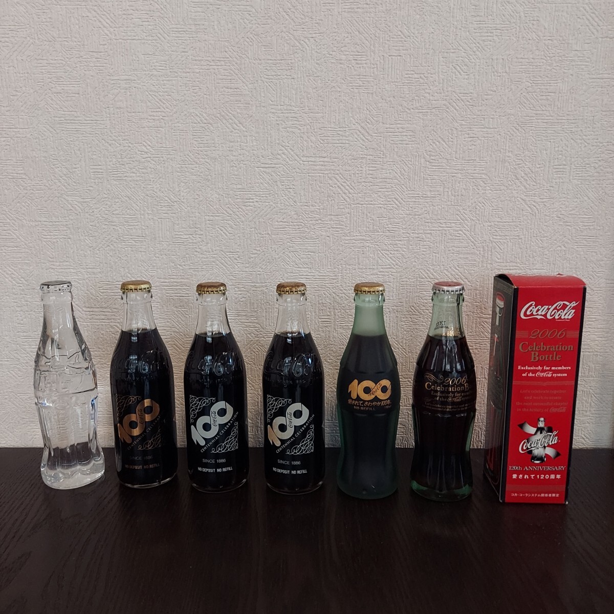 限定 Coca Cola コカ・コーラ 100周年 120周年 セレブレーション celebration 記念ボトル 190ml 300ml 箱 ボトル エンボス カタカナ_画像1