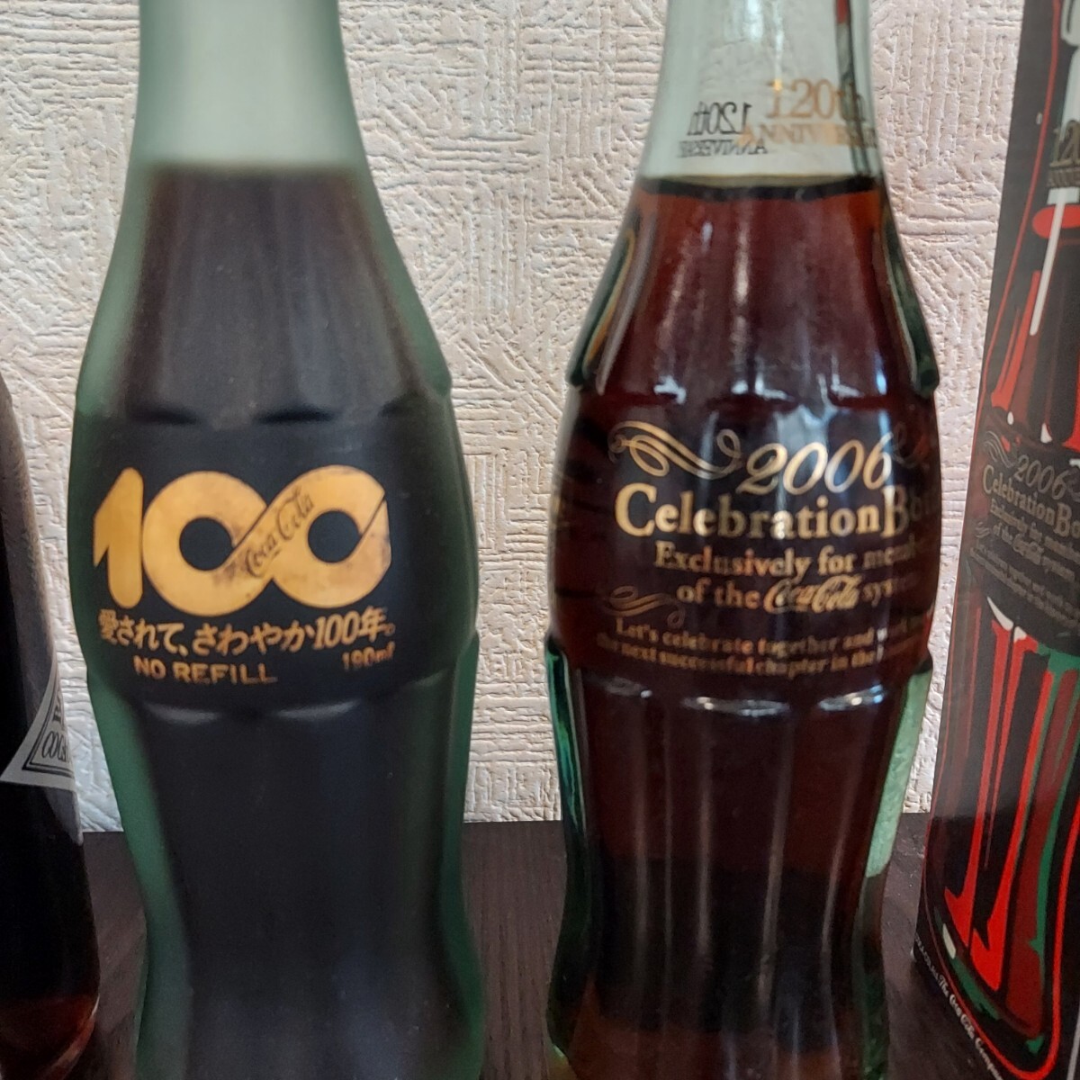 限定 Coca Cola コカ・コーラ 100周年 120周年 セレブレーション celebration 記念ボトル 190ml 300ml 箱 ボトル エンボス カタカナ_画像6