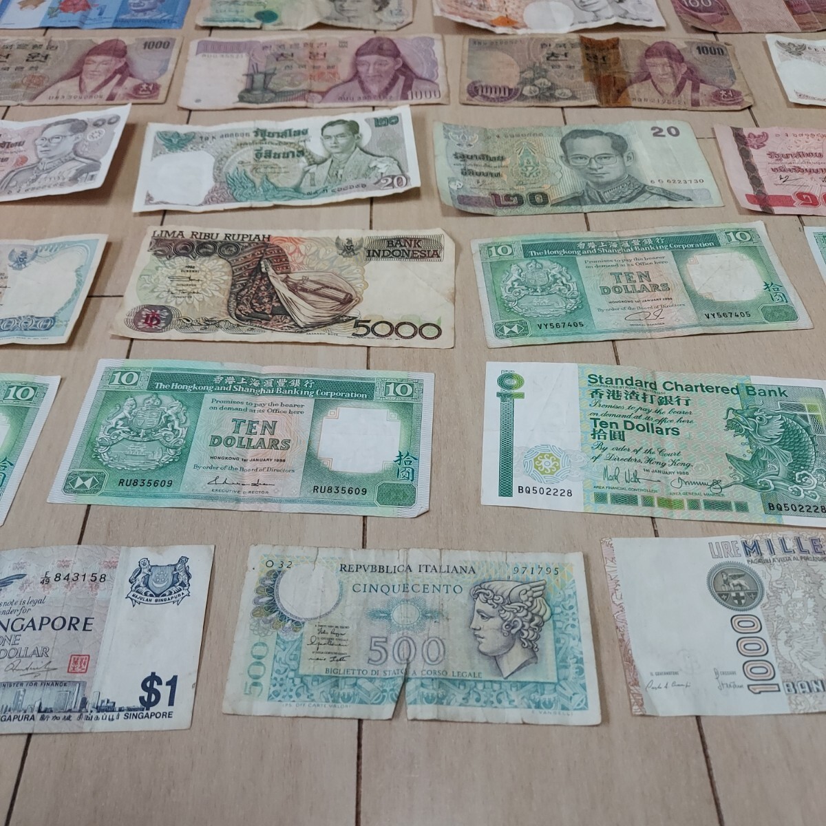 外国紙幣 旧紙幣 古紙幣 海外紙幣 イタリア シンガポール インド 香港 インドネシア タイ 韓国 ブラジル イギリス マレーシア_画像8