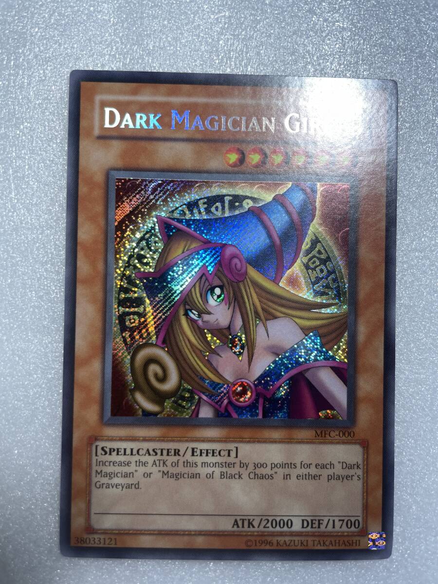 即決 極美品 英語版 ブラックマジシャンガール マジシャン・フォース2003 Dark Magician Girl MFC-000 遊戯王 スクリューダウンダブル管理_画像1