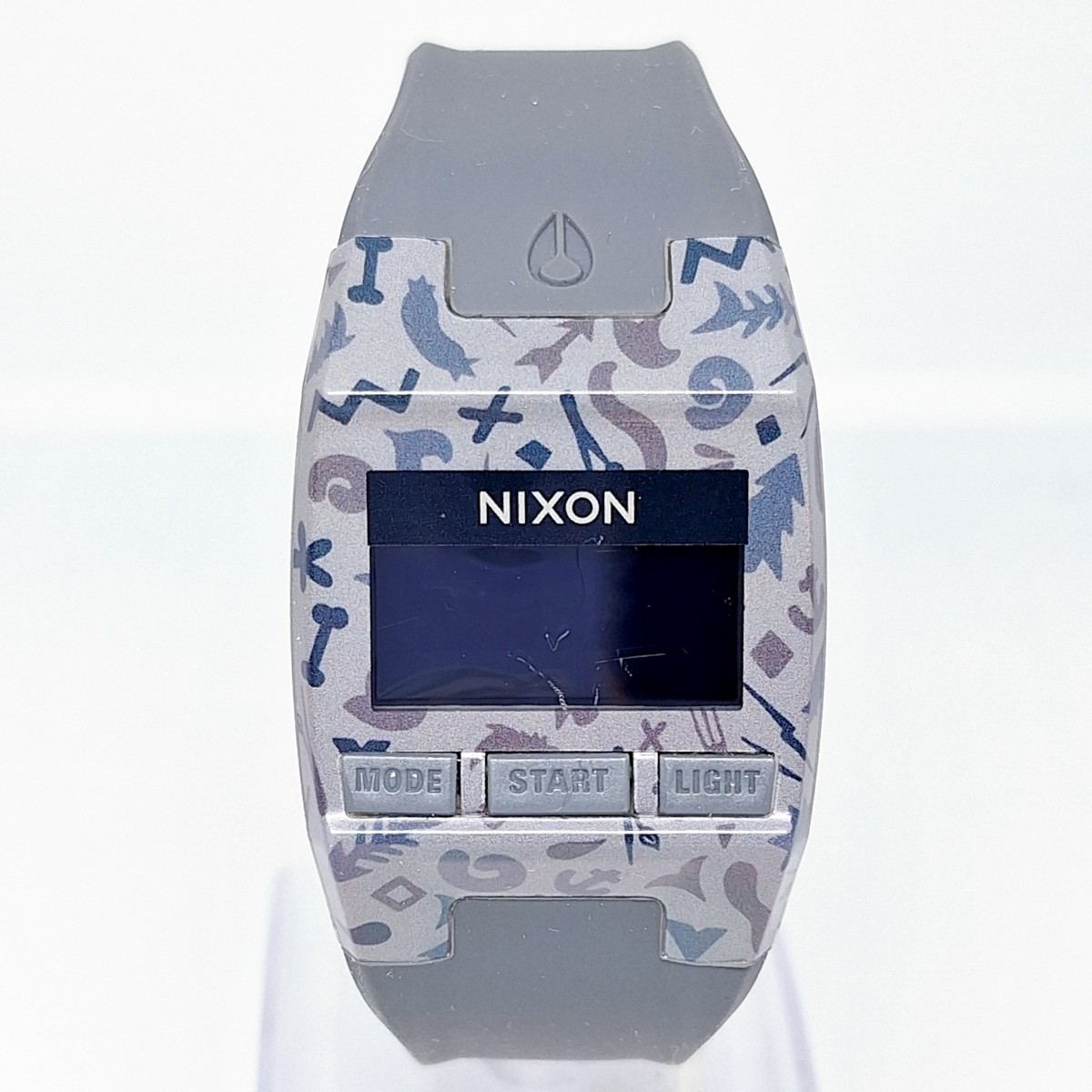 58 NIXON ニクソン LAY LOW THE COMP S 腕時計 時計 ラバーベルト シリコン ブランド腕時計 ウォッチ グレー WKHの画像2