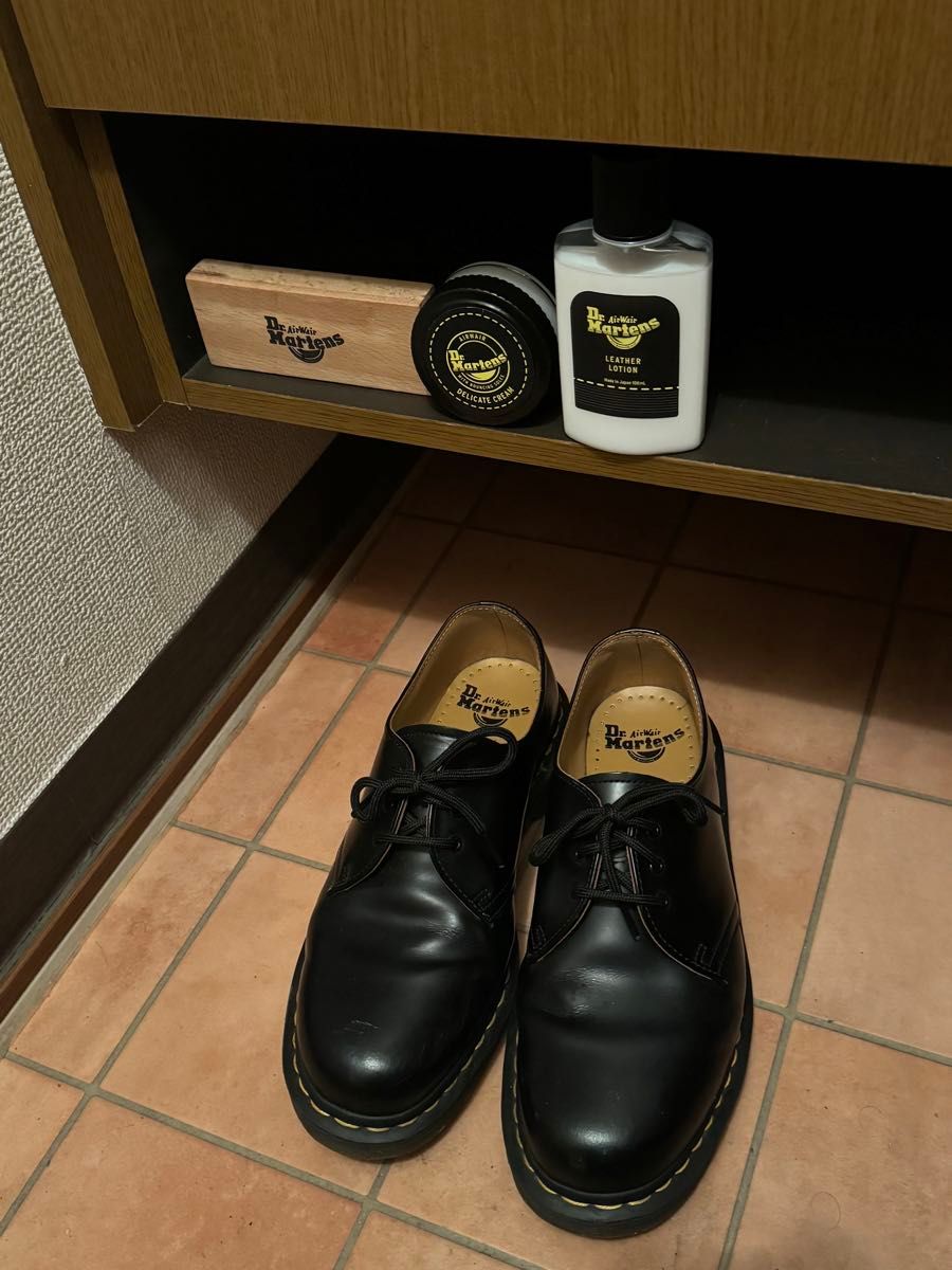 Dr Martens 3ホールとお手入れセット ブラック 黄ステッチ UK8 28cm