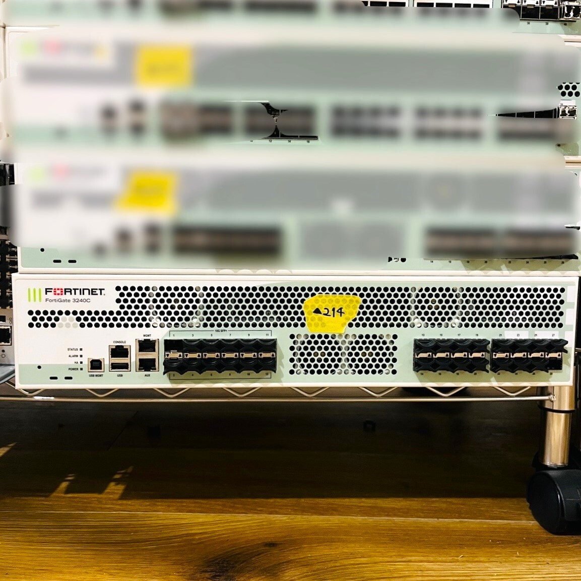 ▲214【通電OK】 Fortinet FortiGate 3240C FG-3240C セキュリティ アプライアンス ファイアウォール FW 10GbE SR SFP+ フォーティネットの画像3