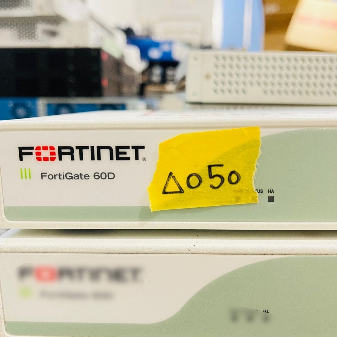 △050【通電OK】FORTINET FortiGate 60D FG-60D ファイアウォール 不正侵入検知防御 IPS アプリケーション制御 VPN Webフィルタリングの画像1