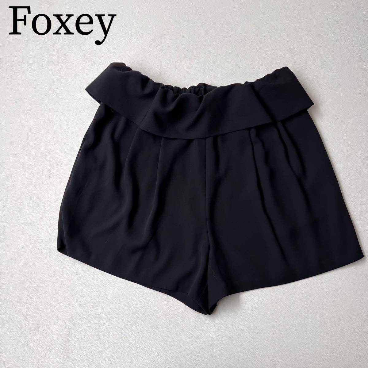 美品　FOXEY NEW YORK フォクシーニューヨーク ショートパンツ ボトムス　スカート フリル　ウエストゴム レディース_画像1