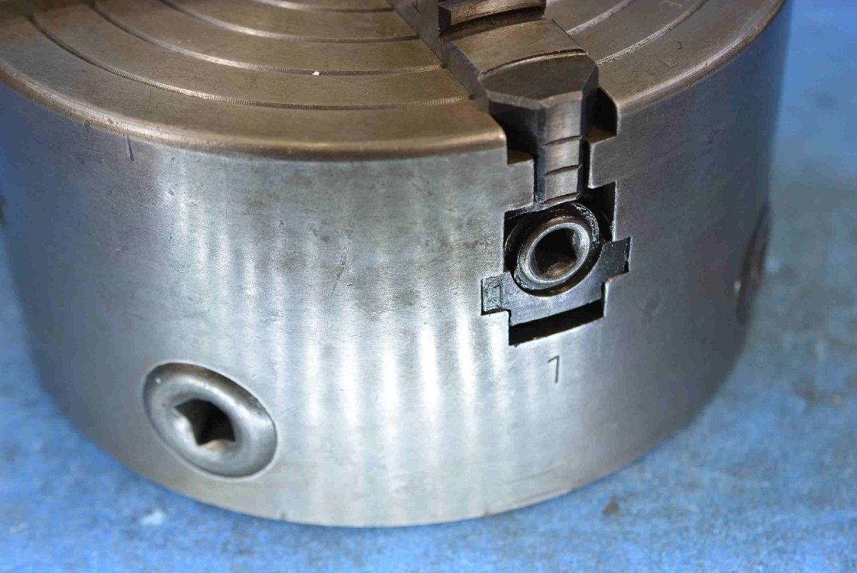 Three Circle 190mm 4つ爪スクロールチャックで 単動 Three Circle 190mm 4つ爪スクロールチャックで 単動
