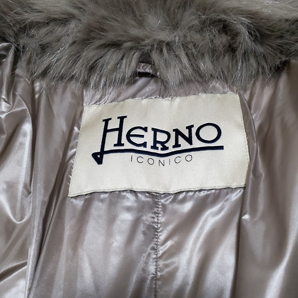 極美品HERNO ダウンジャケット44 L シャンパンゴールドファー取り外し可 ロングコート ダウンコート
