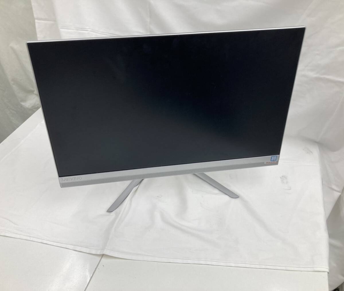 Lenovo IdeaCentre AI0 520S-23IKU COREi5 中古品1台_画像1