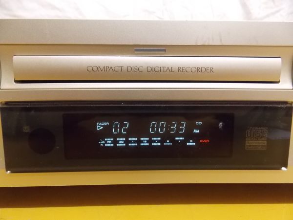 CC3019 Pioneer CDレコーダー PDR-D5 デジタルシンクロ録音,デジタルボリューム機能 CD-R,CD-RWの2種類の録音メディアに対応 動作OK/100_画像3