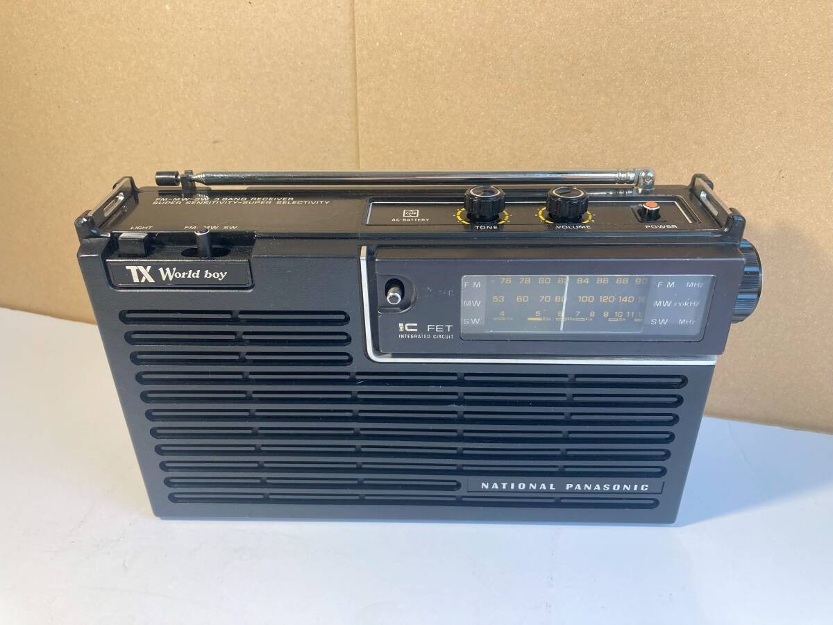 動作品【中古ラジオ】パナソニック ワールドボーイ TX RF-828 3バンド(SW/FM/MW) かなり古いですの画像1