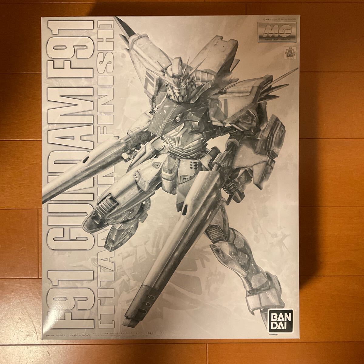  Gundam F91 Ver.2.0 titanium finish (1/100 scale MG Mobile Suit Gundam F91 premium Bandai limitation 5059132)