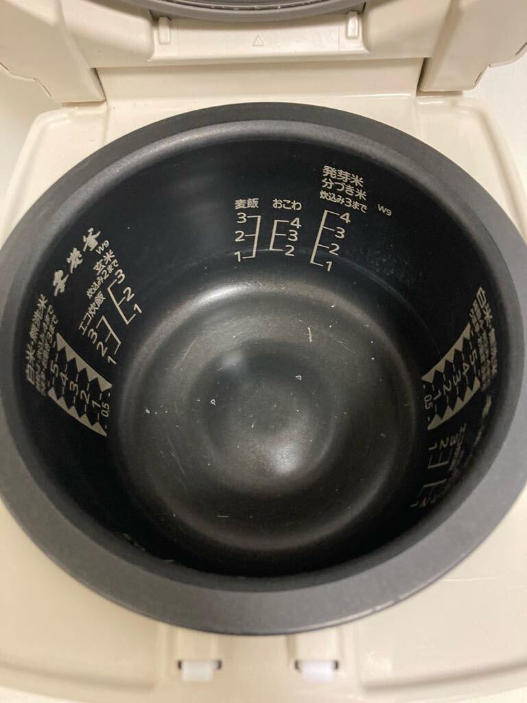 MITSUBISHI 5.5合炊き IH炊飯器 NJ-VW109 ジャー炊飯器 2019年　現状品_画像4