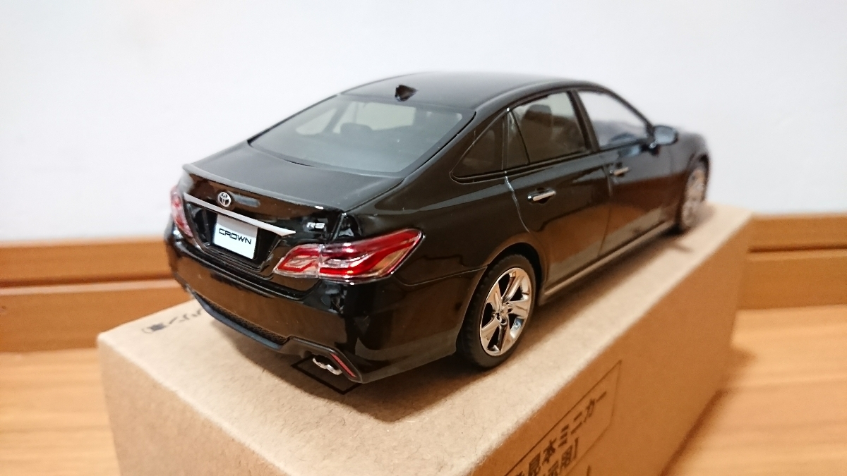  new model Toyota Crown CROWN RS Advance 1/30 color sample minicar black unused box attaching 