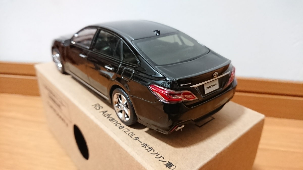  new model Toyota Crown CROWN RS Advance 1/30 color sample minicar black unused box attaching 