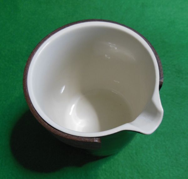 ★☆  携帯用の茶道具 / ミニ茶器セット / 急須・ 湯呑３客・茶筒 / 陶磁器 / 収納ケース付 / アウトドア・キャンプ / 中古未使用 ☆★の画像6