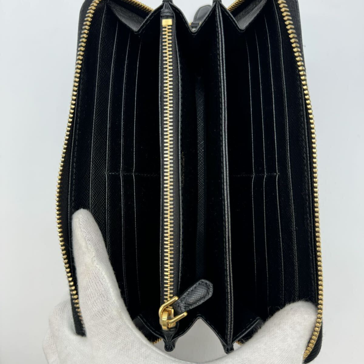 現行 極美品 PRADA プラダ 三角ロゴ サフィアーノ レザー ラウンド トライアングル 長財布 メンズ レディース ビジネス RFID 本革 ブラックの画像8