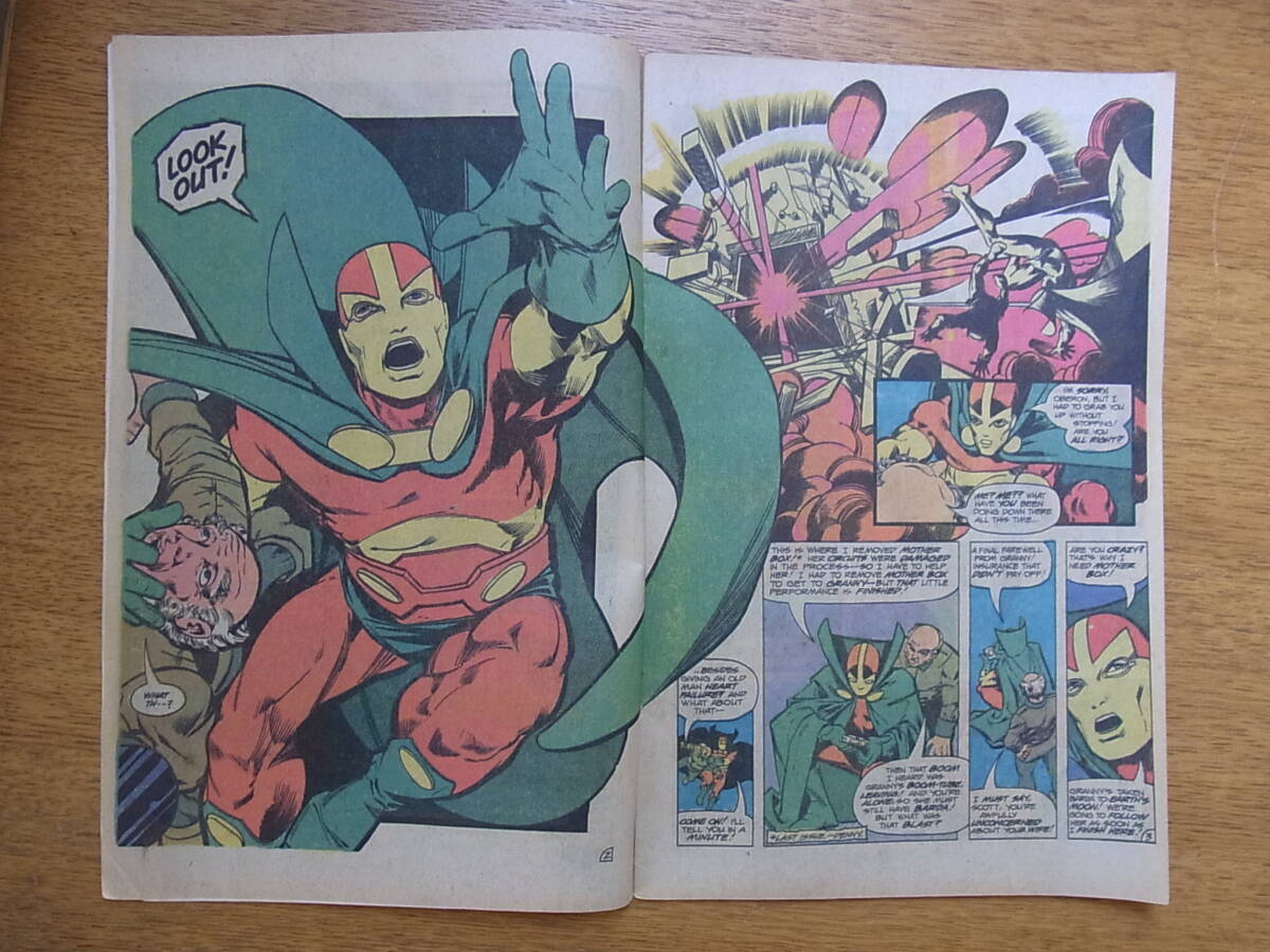 1977年アメコミ「Mister Miracle」2冊の画像2