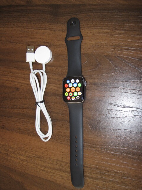 動作確認済み　Apple Watch Series 4/GPS/40mm/A1977