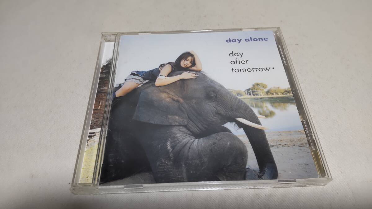 Y3303 『CD』 Day Alone / Day After Tomorrow の画像1