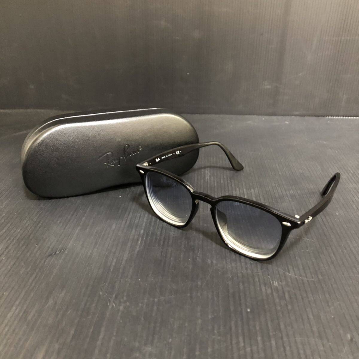 オススメ Ray-Ban レイバン 4258-F 601/19 52□20 サングラス メンズ ブラック 眼鏡 メガネ ケース付 度入り 1円スタートの画像2