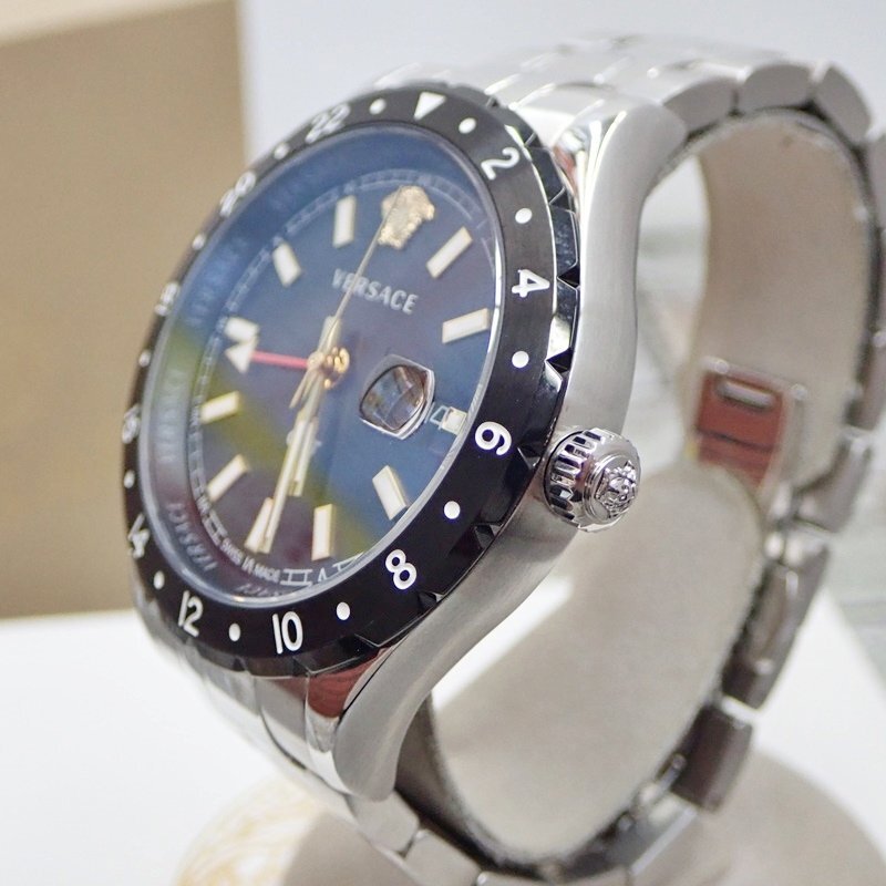 【 美品 】 ヴェルサーチ ヘレニウム GMT VE11 クォーツ デイト ブラック×SS 42mm メンズ 腕時計 付属品完備 VERSACE_画像7