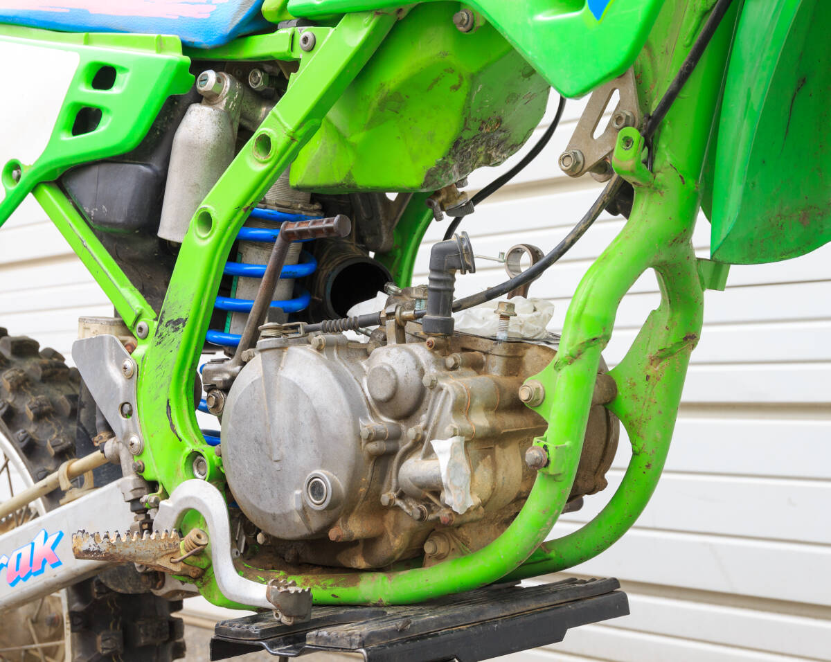 東京発 Kawasaki カワサキ KX125H1 1990 部品取り 欠品多数 ジャンク 売り切りの画像10