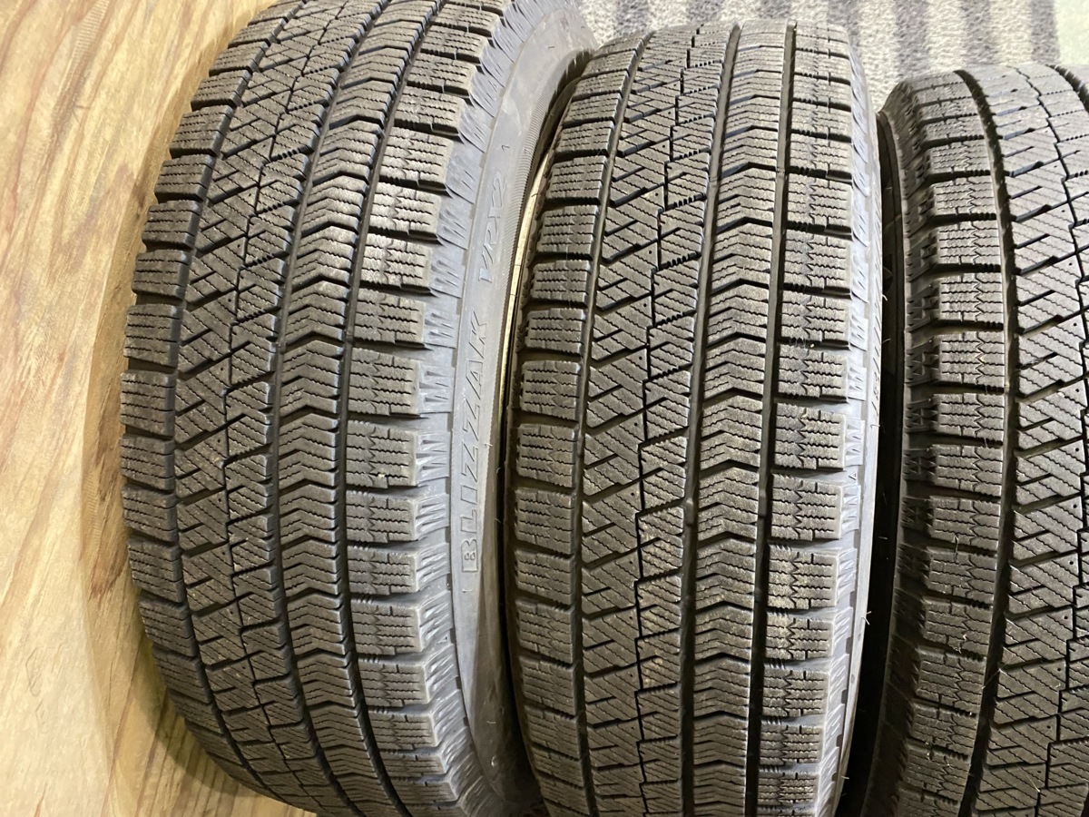 J1F929■175/65R14 82Q　4本価格　BRIDGESTONE BLIZZAK VRX2　条件付き送料無料　2017年製造　激安　アルミホイールセット　ホンダ_画像6