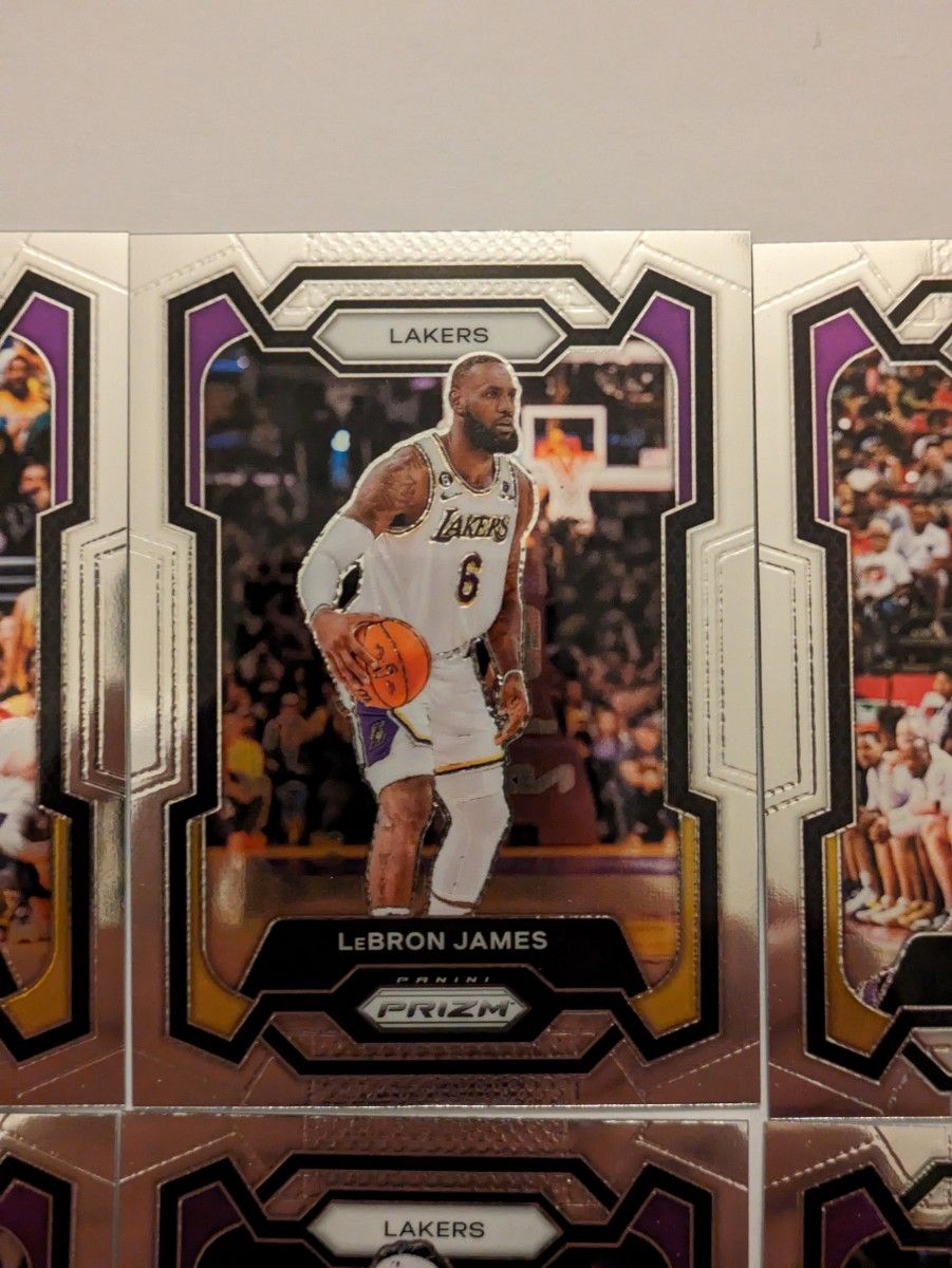 2024 PRIZM LAKERS  NBAカード LEBRON Panini