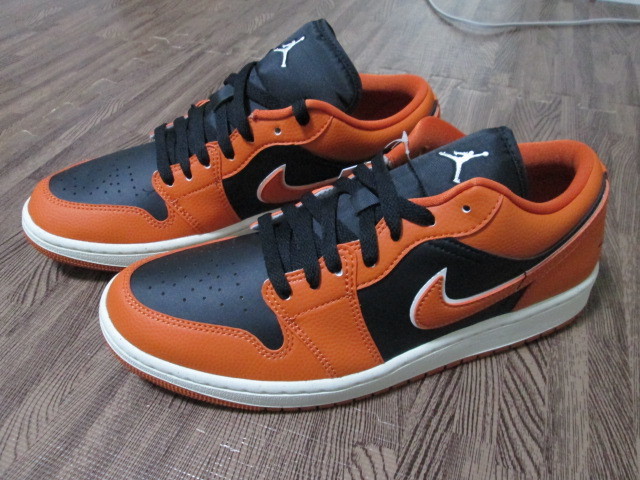 WMNS AIR JORDAN 1 LOW SE エアー ジョーダン 1 US10.5/27.5cm Mens US9/27.0cm相当品 DV1299-800_画像1