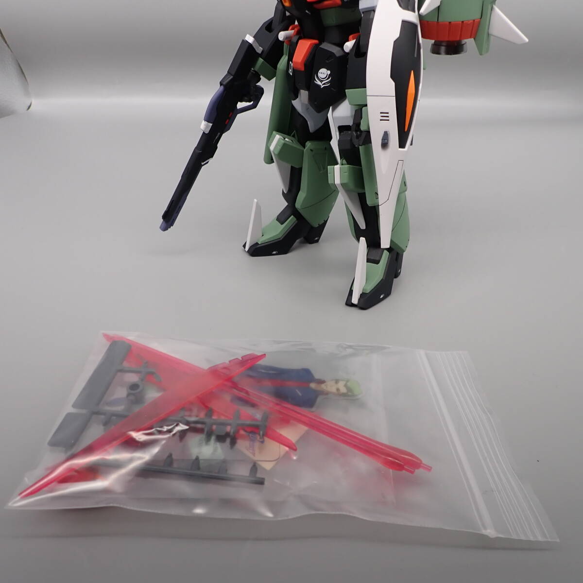 1/100カオスガンダム塗装済み完成品 :: Yahoo!Auction 1/100カオスガンダム塗装済み完成品 :: Yahoo!Auction