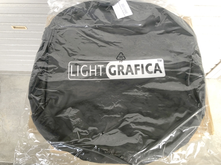 未開封　ライトグラフィカ LIGHT GRAFICA レフ板 RD4066-S 102×168cm 銀/白　【d120-140】_画像1