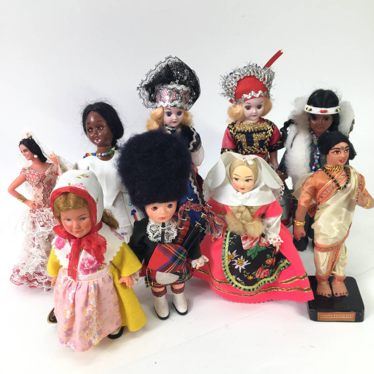 ヴィンテージ人形 15体セット ドール 女の子 民族衣装 オーストラリア製 スペイン製 コレクション ビンテージ ジャンク 24c菊HG_画像4