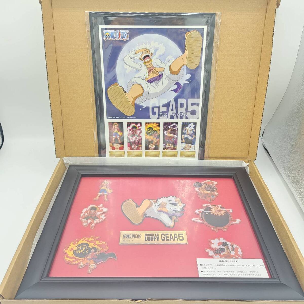 新品未使用　ONE PIECE フレーム切手&額装ピンズセット　郵便局限定　ギア5 ルフィ　撮影のためだけに開封。_画像1