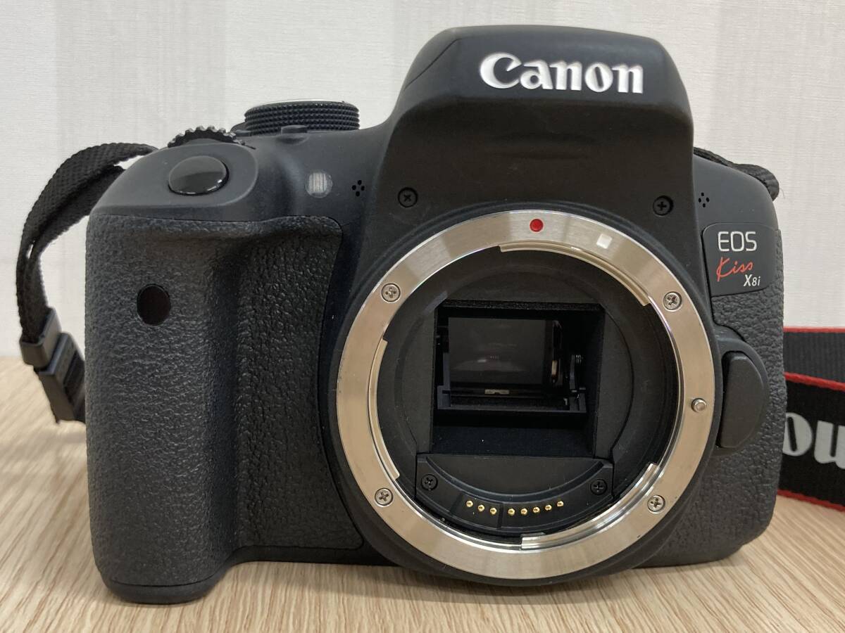 長「15333」Canon キヤノン　EOS Kiss X8i　ダブルズームキット　EF-S18-55mm　EF-S55-250mm _画像2