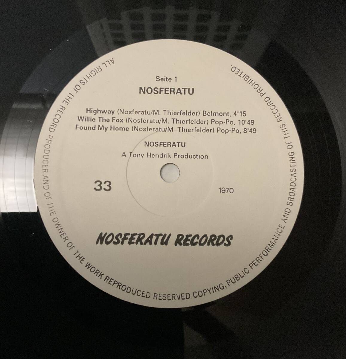 Nosferatu Records再発 Nosferatu/same ジャーマンハード唯一作 オリジは死ぬほど高い_画像3