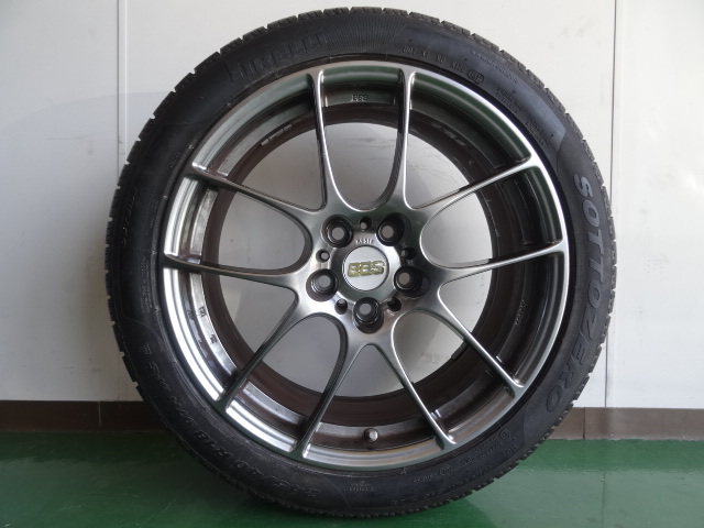 美品中古 アルミホイールBBS（RF516） PIRELLIスタッドレス 245/40R18　2024-00147_画像3